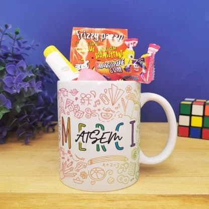 Mug "Merci ATSEM" bonbons rétro 80 - Collection arc-en-ciel