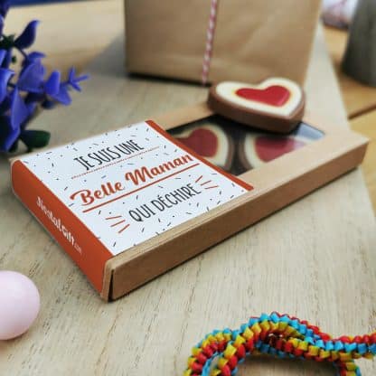 Cœurs au chocolat au lait rouge et blanc x4 "Je suis une belle maman qui déchire"  - cadeau belle mère