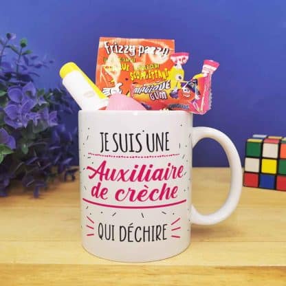 Mug bonbon années 80  "Je suis une auxiliaire de crèche qui déchire"