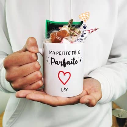 Mug bonbon années 60  "Ma petite fille parfaite" - cadeau  mamie,  papy personnalisé