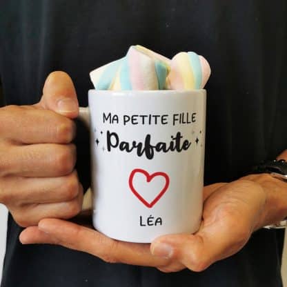 Mug "Ma petite fille parfaite" personnalisé  et ses guimauves torsade x5 - cadeau papy et mamie