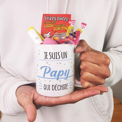 Mug bonbon années 80 "Je suis un papy qui déchire"