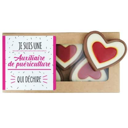 Cœurs au chocolat au lait rouge et blanc x4 "je suis une auxiliaire de puériculture qui déchire"