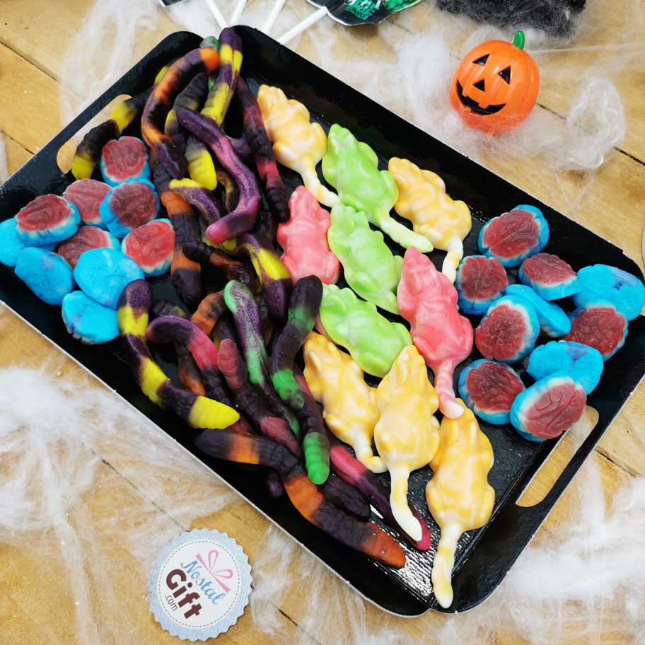 Plateau de bonbons Halloween (Cerveaux, souris, serpents)- bonbons Halal