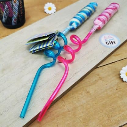 Sucette longue fête foraine goût fruit 30 cm avec paille boucle - rose ou bleu – Image 9