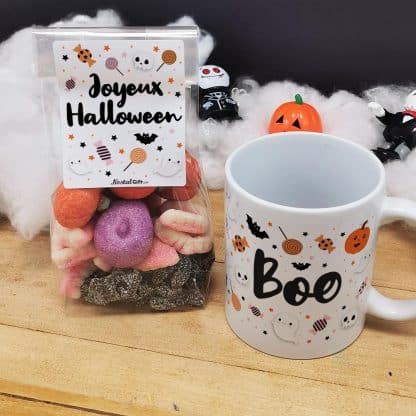 Mug Halloween Boo et ses bonbons Tarentules noires, dentiers et guimauves citrouille et tête de mort