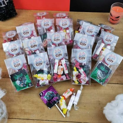 20 mini sachets bonbons halloween à distribuer aux enfants