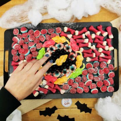 Plateau de bonbons Halloween acidulés (Os, dentiers et araignées) - 370g