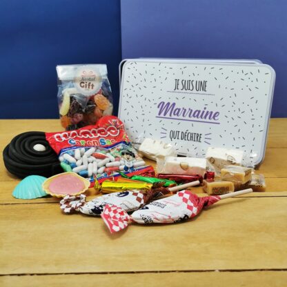 Coffret bonbons des années 60 "Marraine qui déchire"  (Boîte en métal)