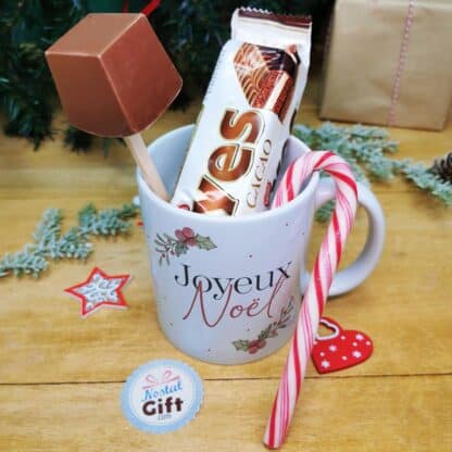 Mug "Joyeux Noël" et ses confiseries rétro - Cadeau Noël