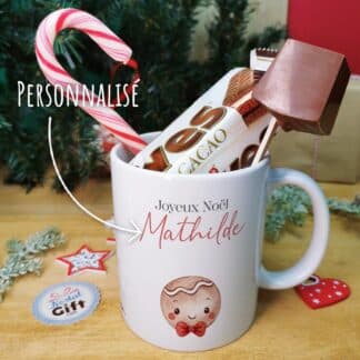 Mug "Joyeux Noël" personnalisé et ses confiseries rétro - Renne de Noël - Cadeau Noël