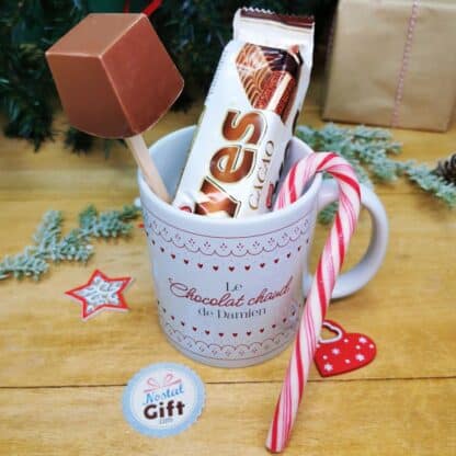 Mug "Le chocolat chaud" personnalisé et ses confiseries rétro - Cadeau de Noël