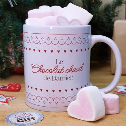 Mug "Le chocolat chaud" - cadeau personnalisé  et ses guimauves coeurs x10