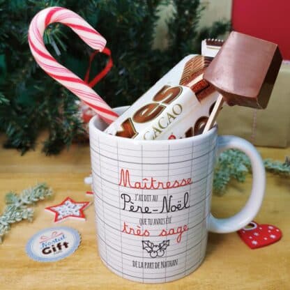 Mug "Maîtresse j'ai dit au Père Noël que tu avais été très sage" et ses confiseries rétro  - cadeau personnalisé   - Cadeau de Noël  maîtresse