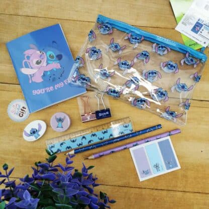 Stitch - Set d'écriture - 2 crayons, 2 pinces, règle, taille crayon, gomme, mini carnet et mini post-it et trousse - Disney – Image 2