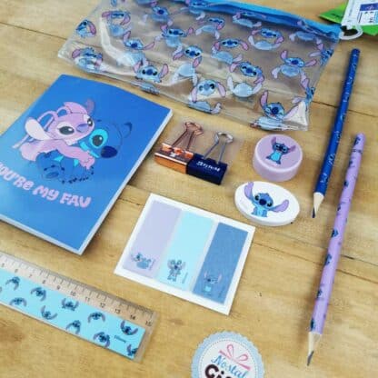 Stitch - Set d'écriture - 2 crayons, 2 pinces, règle, taille crayon, gomme, mini carnet et mini post-it et trousse - Disney – Image 3