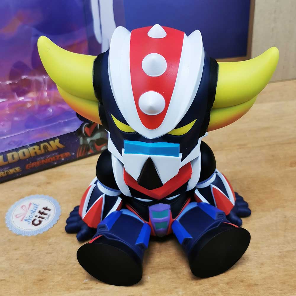 Figurine Tirelire Chibi Grendizer assis 15 cm - Goldorak