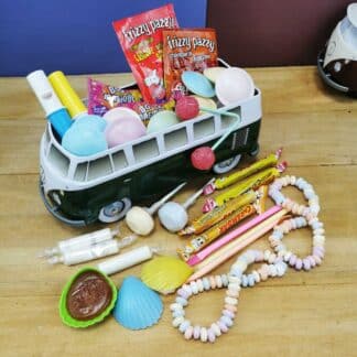 Coffret bonbon Volkswagen Combi en métal rempli de soucoupe (x40)