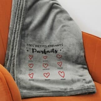 Coussin “Mes petits enfants parfaits” – De 2 à 12 prénoms - Cadeau mamie, papy personnalisé