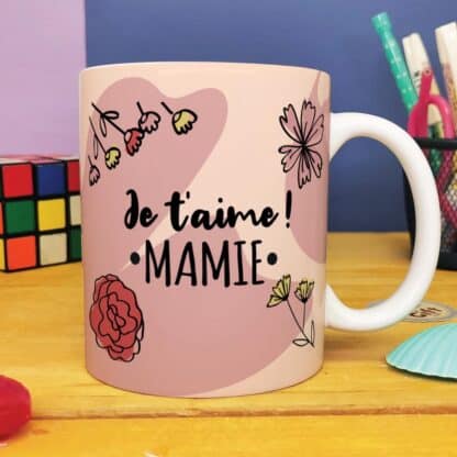Mug "Je t'aime mamie"  -  Cadeau personnalisable