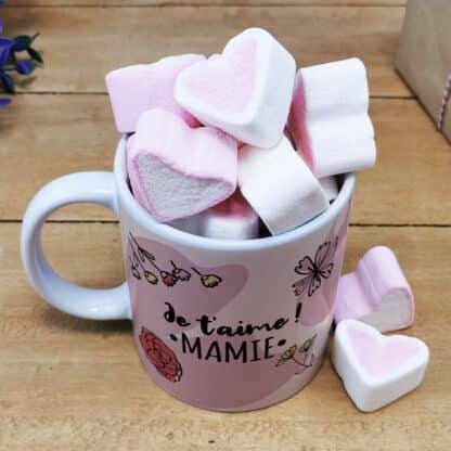 Mug "Je t'aime mamie" personnalisable et ses guimauves coeurs x10
