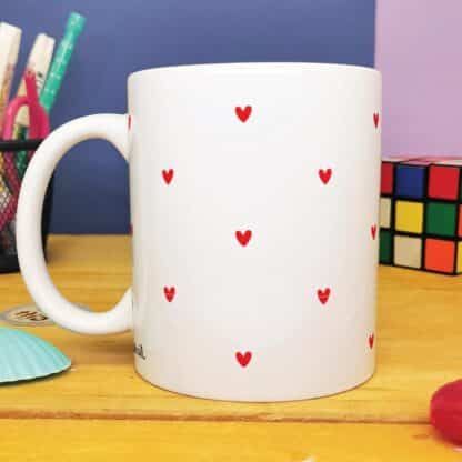 Mug "Petits coeurs" personnalisé et ses guimauves coeurs x10 - Cadeau couple