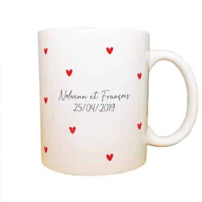 Mug "Petits coeurs" personnalisé et ses guimauves coeurs x10 - Cadeau couple