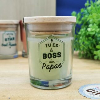 Bougie parfumée top bois "Tu es le Boss des papas" - Linge frais