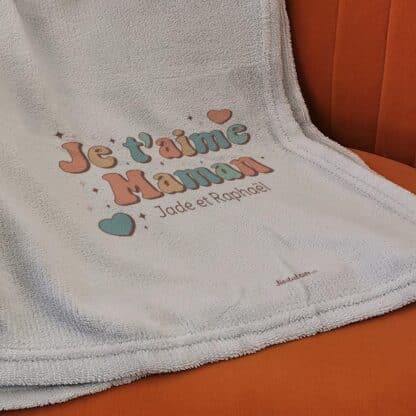 Plaid doux gris clair “Je t'aime Maman”- Cadeau maman personnalisable – Image 5