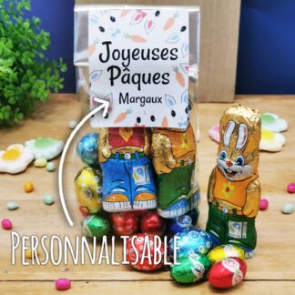 Sachet "Joyeuses Pâques" personnalisé - 10 Oeufs pralinés, 10 oeufs croustillants et 2 lapins en chocolat (25g)