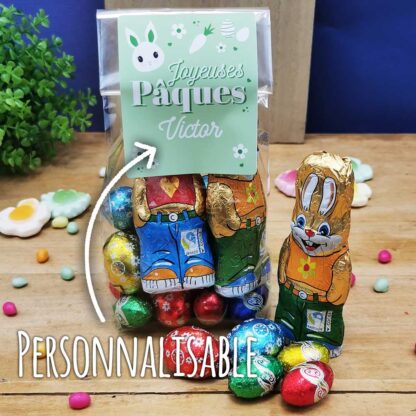 Sachet "Joyeuses Pâques" vert personnalisé - 10 Oeufs pralinés, 10 oeufs croustillants et 2 lapins en chocolat (25g)