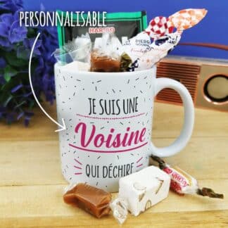 Mug bonbons des années 60 "Je suis une voisine qui déchire"- cadeau personnalisé